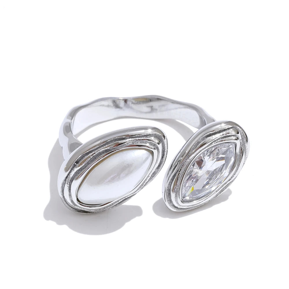 Tiger & Pearl Signet Ring