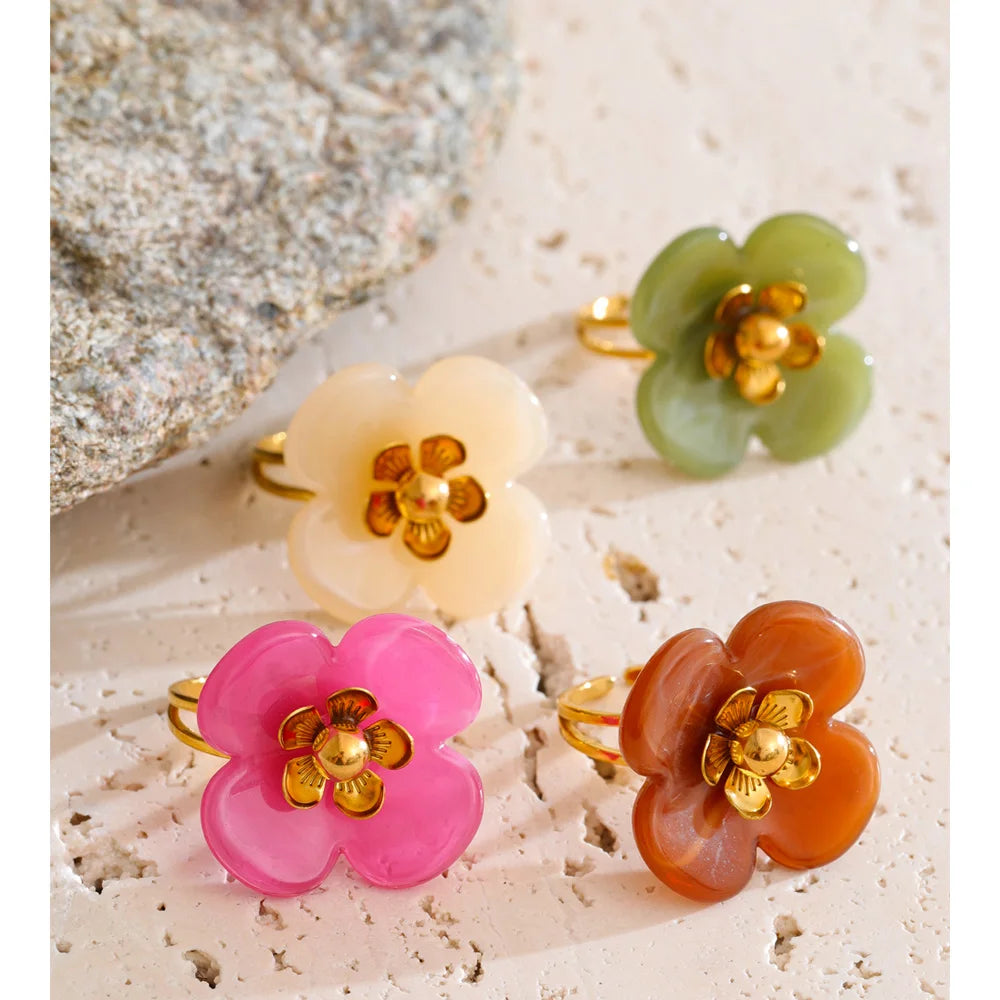 Y2K Flower Ring – Candy Resin