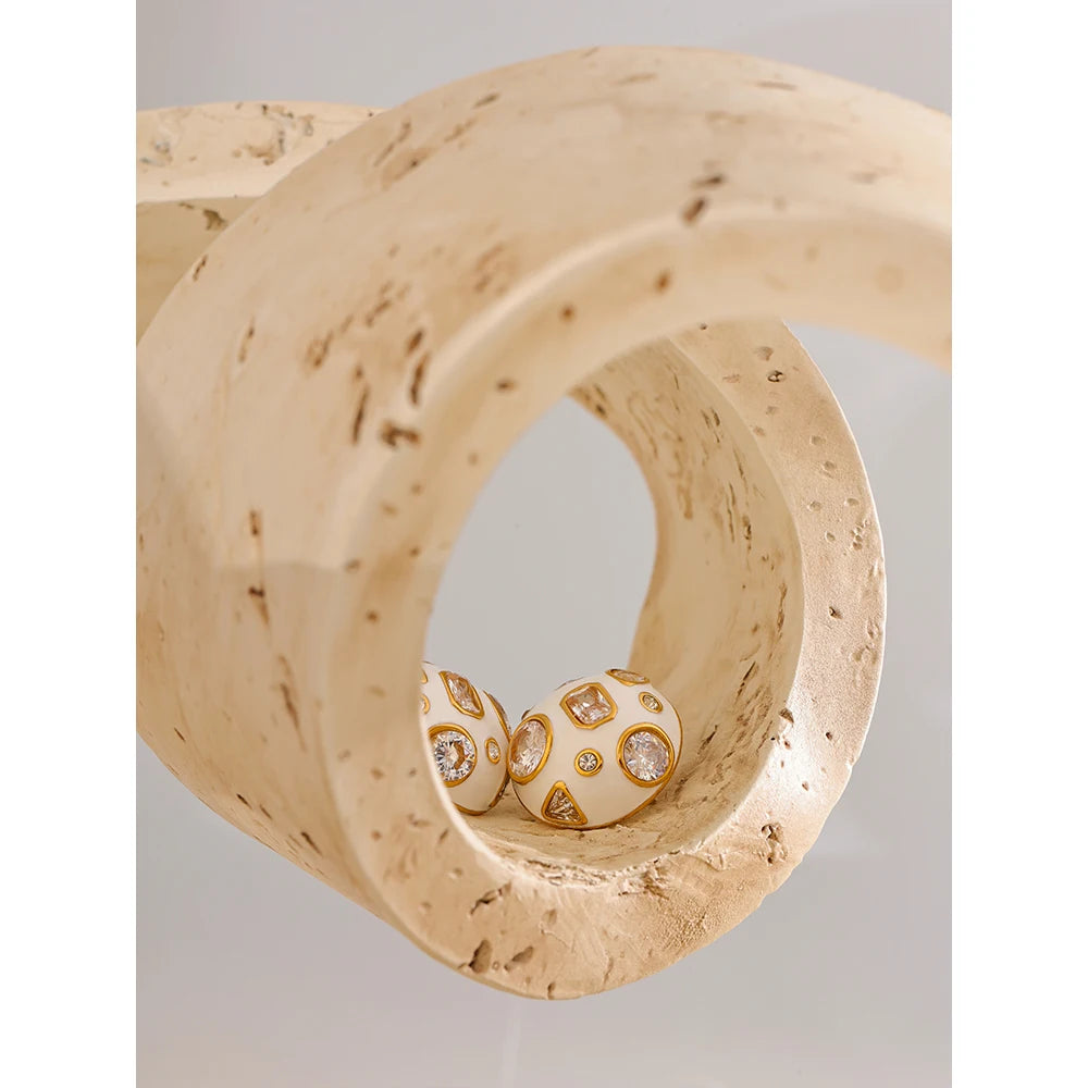 White Enamel Zirconia Studs